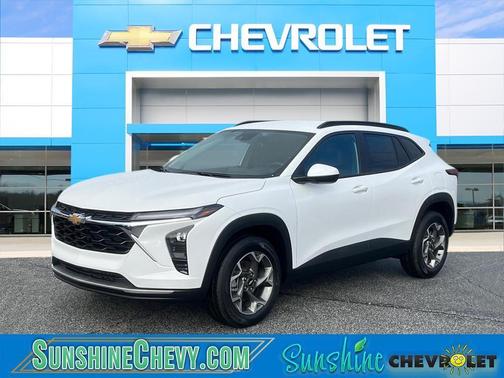 Summit White 2026 Chevrolet Trax LT