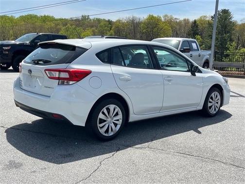 2019 Subaru Impreza 2.0i
