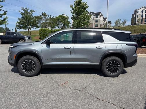 Sterling Gray Metallic 2026 Chevrolet Traverse Z71