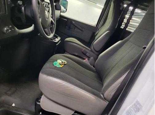 2023 GMC Savana 2500 Work Van