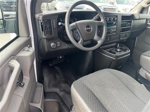 2023 GMC Savana 2500 Work Van