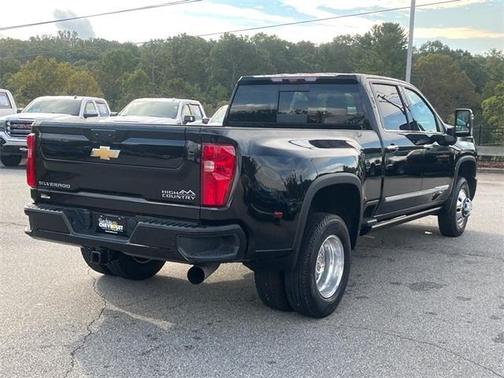 2024 Chevrolet Silverado 3500 High Country