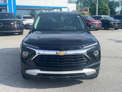 Mosaic Black Metallic 2025 Chevrolet Trailblazer LT