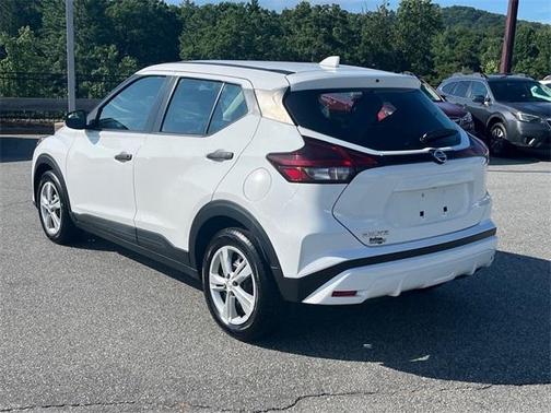 2021 Nissan Kicks S