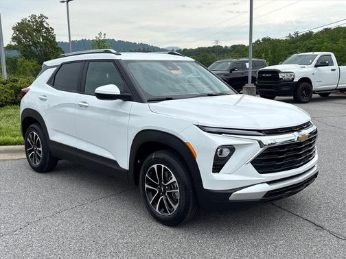 Summit White 2026 Chevrolet Trailblazer LT