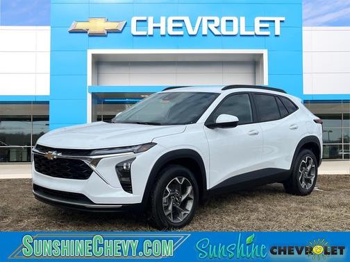 Summit White 2026 Chevrolet Trax LT