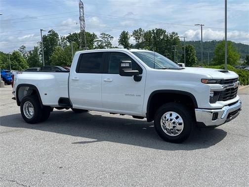 2025 Chevrolet Silverado 3500 LT