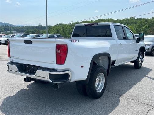 2025 Chevrolet Silverado 3500 LT