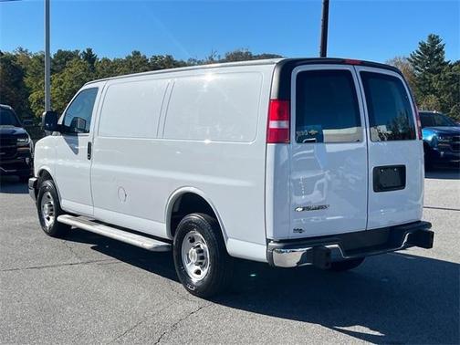 2024 Chevrolet Express 2500 Work Van