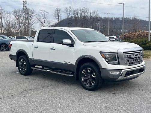 2023 Nissan Titan Platinum Reserve