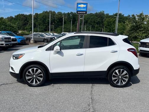 White 2017 Buick Encore Essence