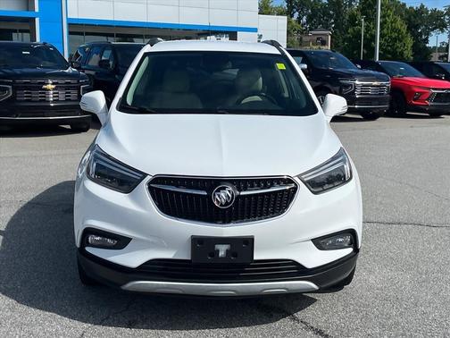 White 2017 Buick Encore Essence