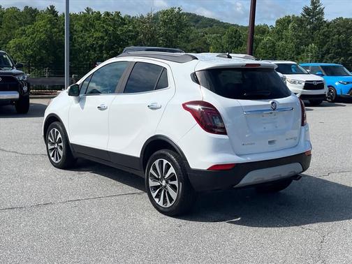 White 2017 Buick Encore Essence