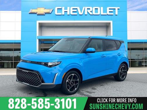 Surf Blue 2024 Kia Soul EX