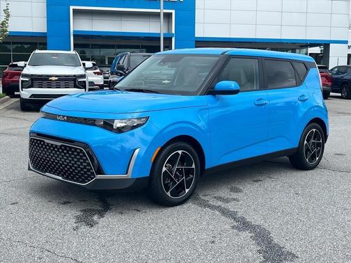 Surf Blue 2024 Kia Soul EX