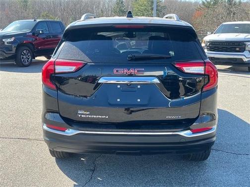 2022 GMC Terrain SLT