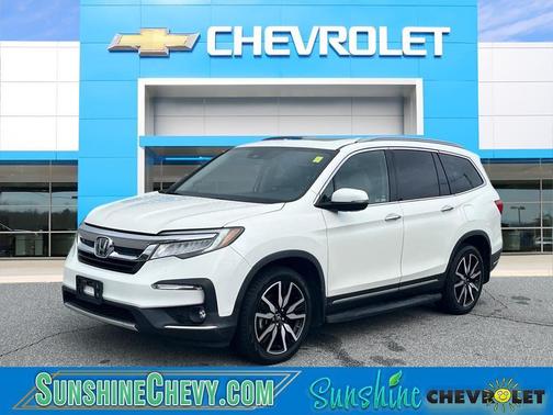 White Diamond Pearl 2019 Honda Pilot Touring 7-Passenger