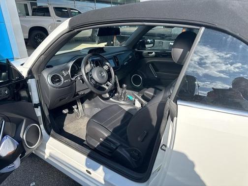 2013 Volkswagen Beetle 2.0T