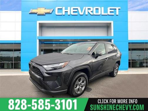 2022 Toyota RAV4 XLE