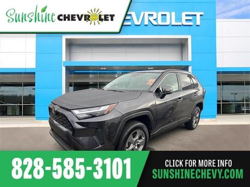 2022 Toyota RAV4 XLE