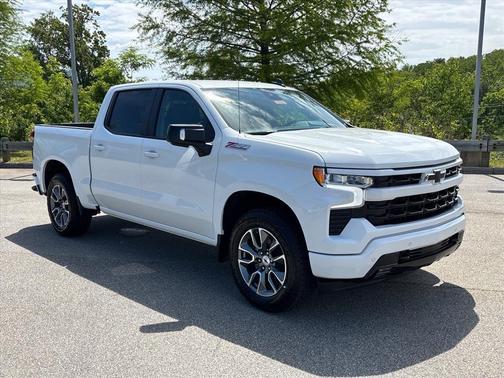 Summit White 2026 Chevrolet Silverado 1500 RST