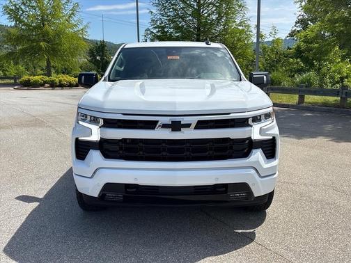 Summit White 2026 Chevrolet Silverado 1500 RST