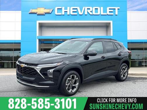 Mosaic Black Metallic 2024 Chevrolet Trax LT