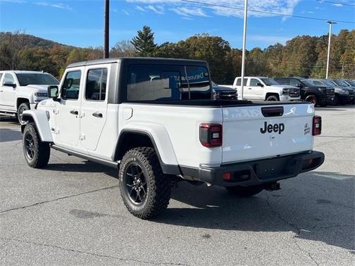2024 Jeep Gladiator Sport