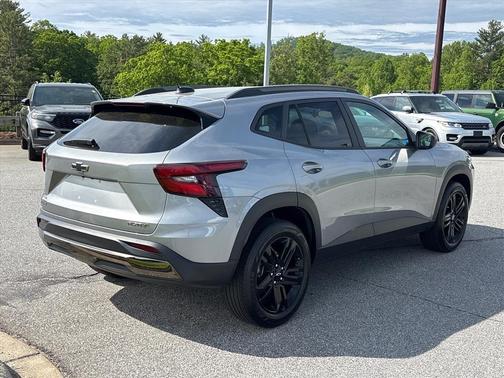 Sterling Gray Metallic 2024 Chevrolet Trax ACTIV