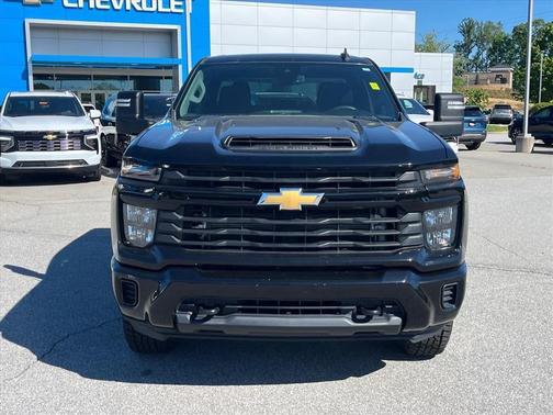 Black 2024 Chevrolet Silverado 2500 Custom