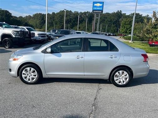 2012 Toyota Yaris Base