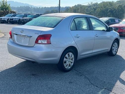 2012 Toyota Yaris Base