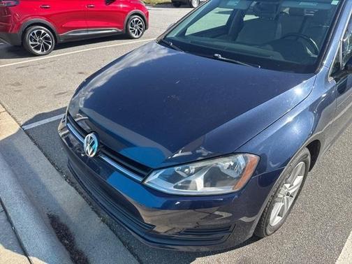 2015 Volkswagen Golf TDI S 4-Door