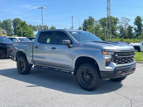 Sterling Gray Metallic 2024 Chevrolet Silverado 1500 Custom Trail Boss