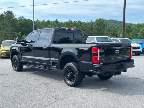 Agate Black 2024 Ford F-250 XLT