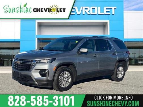 2023 Chevrolet Traverse LT Cloth