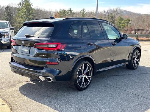Carbon Black Metallic 2023 BMW X5 xDrive40i