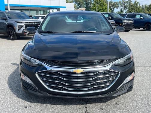 Mosaic Black Metallic 2023 Chevrolet Malibu LT