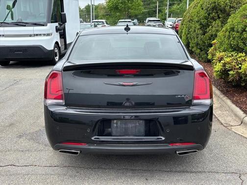 Gloss Black 2021 Chrysler 300 S