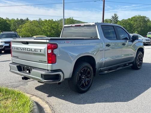 Sterling Gray Metallic 2024 Chevrolet Silverado 1500 Custom