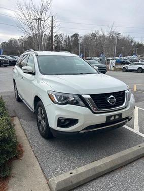 2018 Nissan Pathfinder SV