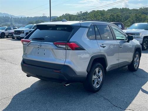 2023 Toyota RAV4 Hybrid LE