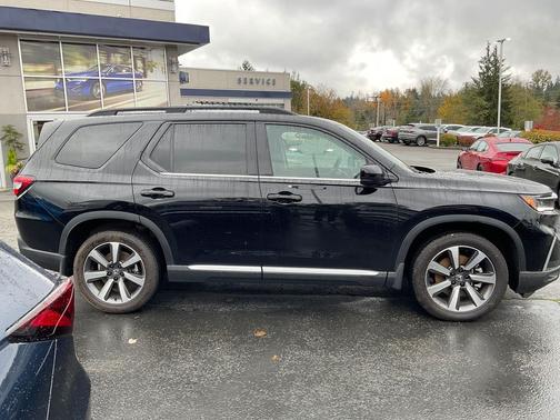 2023 Honda Pilot AWD Elite