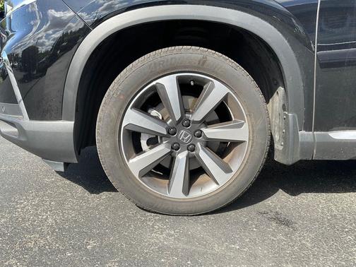 2023 Honda Pilot AWD Elite