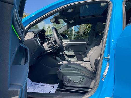 2020 Audi Q3 45 S line Prestige