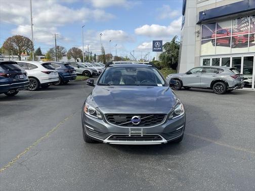 2017 Volvo S60 Cross Country T5