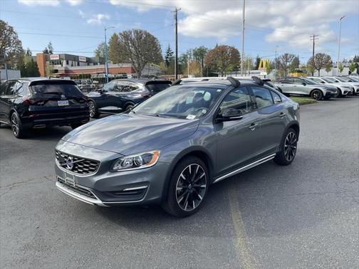 2017 Volvo S60 Cross Country T5