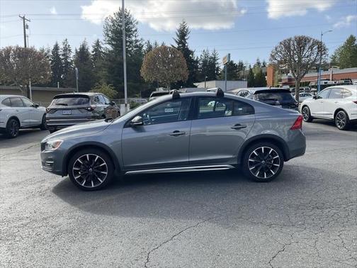 2017 Volvo S60 Cross Country T5