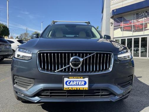 2021 Volvo XC90 T6 Momentum