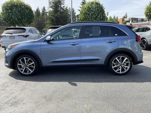 2022 Kia Niro Touring SE